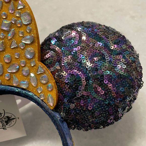 Disney 50th Anniversary Ears and Keychain Bundle - Picture 8 of 11